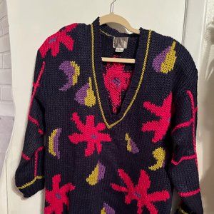I.V.Y V-NECK VINTAGE SWEATER SZ M